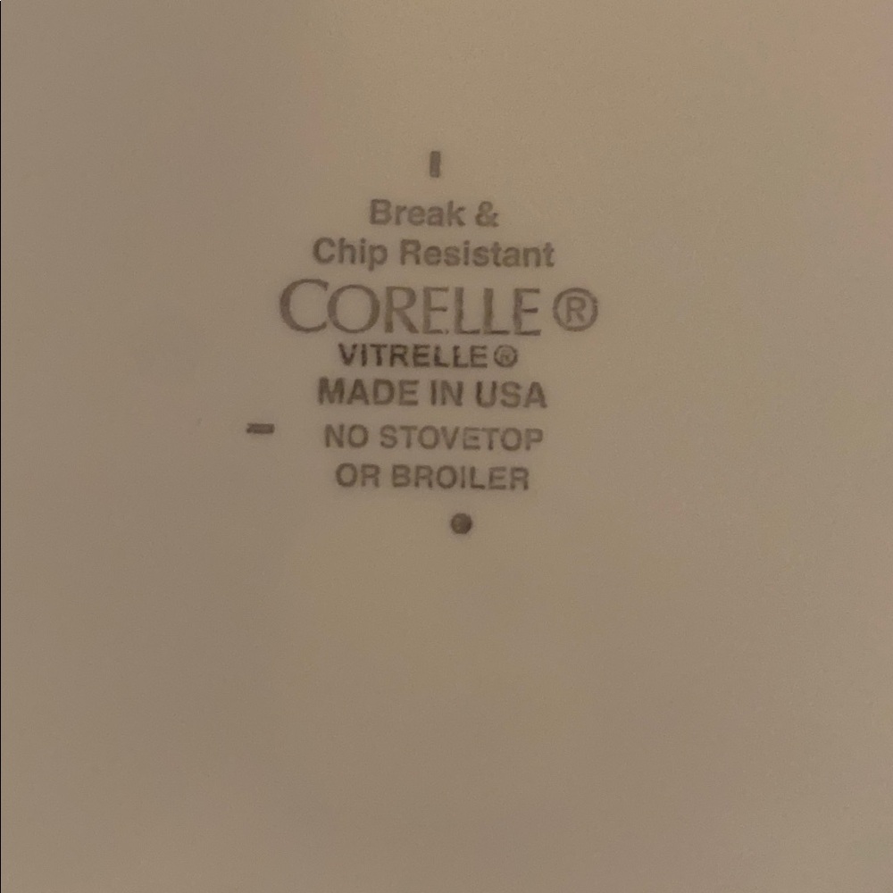 Corelle Strokes of Color (Brushed) Cranberry Red Dinner Plates (6) (Set One) - Picture 3 of 9